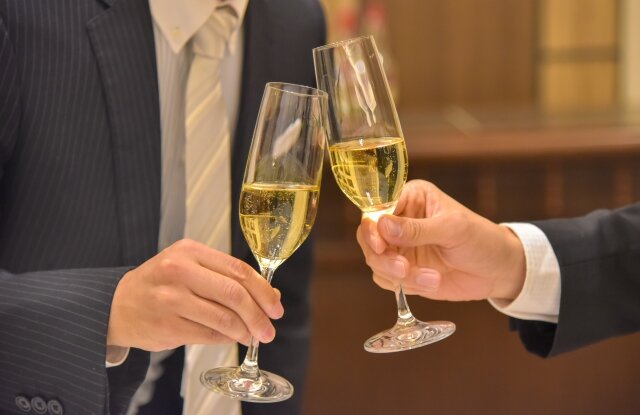 『宴会・会議』飲み放題の一部料金改定のお知らせ